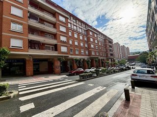 Local comercial en venta en Txurdinaga en Bilbao