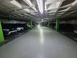 Garaje en venta en Artigas - Llefià en Badalona