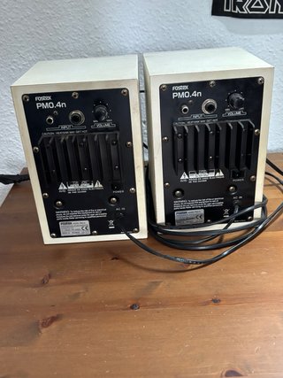 Monitores de Estudio Fostex Blancos