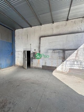 Nave industrial en venta en Yeles
