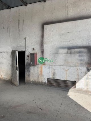 Nave industrial en venta en Yeles