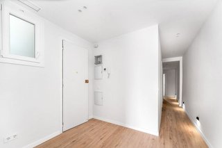 Piso en venta en Sants en Barcelona