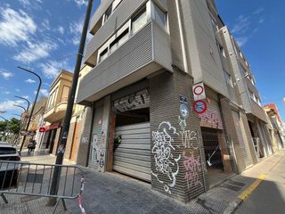 Local comercial en venta en Massanassa