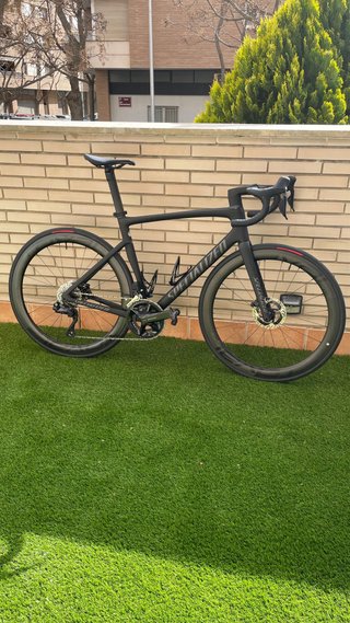 Specialized Tarmac SL7 2025