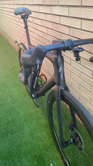 Specialized Tarmac SL7 2025