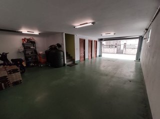 Chalet en venta en Sarria