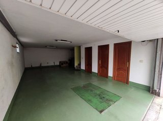 Chalet en venta en Sarria