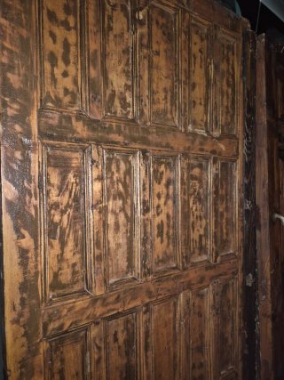 Puerta antigua restaurada. Ideal cabecero