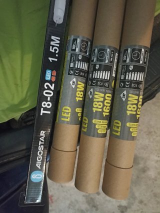4 Tubos LED Aigostar T8 1.5M 18W