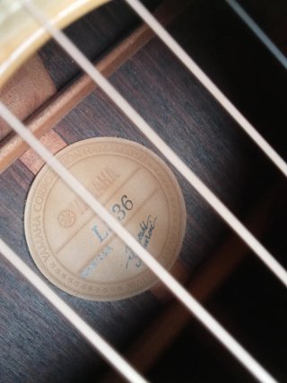 Guitarra Acústica Yamaha LS36