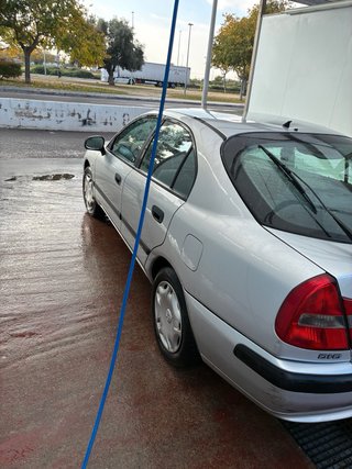 Mitsubishi Carisma 2005