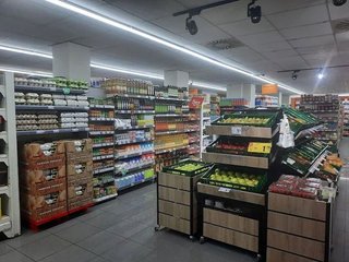 Local comercial en venta en Gavarra en Cornellà de Llobregat
