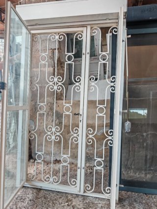 Reja con persiana 131x228