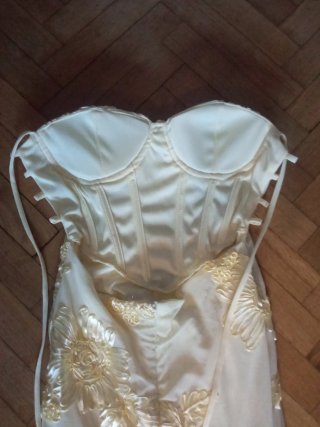 Vestido elegante bordado amarillo claro talla XS