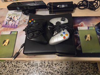 Xbox 360 con Kinect y juegos