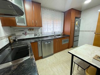 Casa adosada en venta en Singuerlín - Can Franquesa - Les Oliveres en Santa Coloma de Gramanet