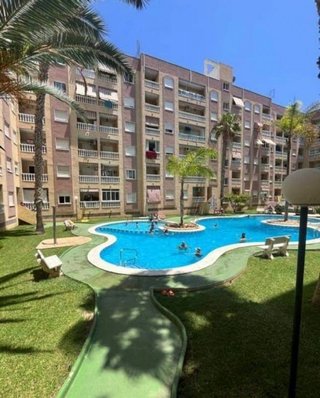 Piso en venta en Centro en Torrevieja