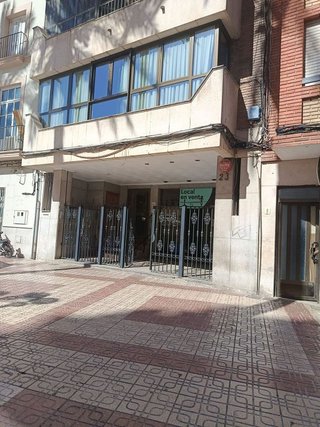 Local comercial en venta en Casco Antiguo en Llíria