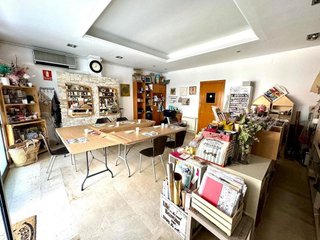 Local comercial en venta en Montcada Centre - La Ribera en Montcada i Reixac