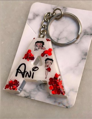 Llavero de Letra de Betty Boop personalizado