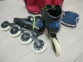 Patines en línea Prymo + maleta y rodilleras