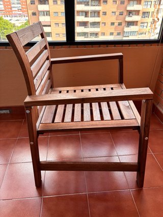 Silla de madera
