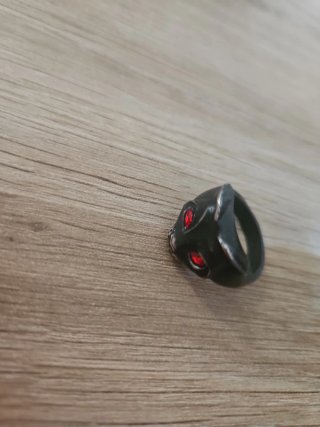 Anillo Gato Bastet Ojos Rojos