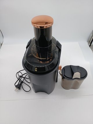 Cecotec Licuadora para Frutas y Verduras ExtremeTitanium 19000. 1000 W, 19000 rpm de Velocidad, Recubrimiento de Titanio en el D