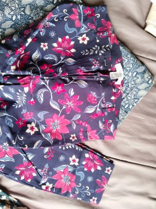Pantalones estampados florales