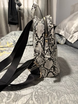 Mochila polipiel estampado serpiente