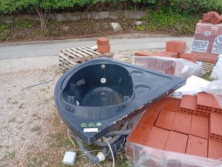 Jacuzzi 150x150 cm