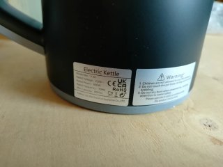 HERVIDOR ELÉCTRICO MODERNO NEGRO NUEVO