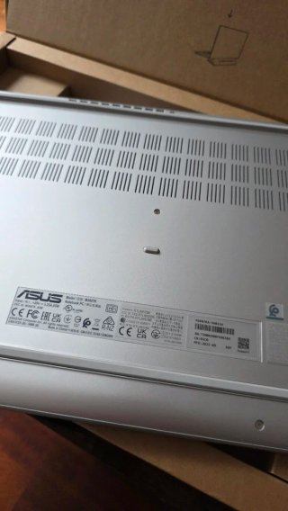 Portatile ASUS Vivobook S14/S16 Argento
