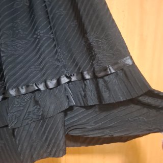 Falda larga negra con volantes. Preciosa cualquier
