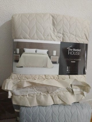 Colcha gris The Blanket House