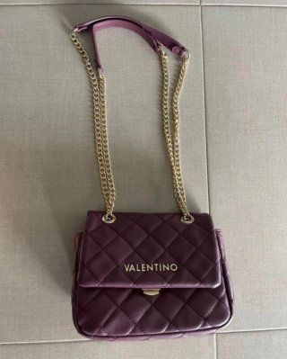 Bolso Valentino granate dorado