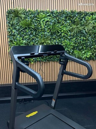 Cinta de correr Technogym MYRUN Cosmo