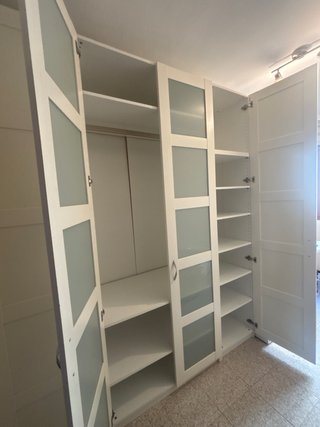 Armario blanco Ikea puertas cristal