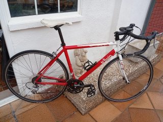 Bicicleta Carretera Btwin Roja/Blanca