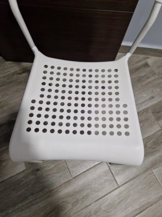 Sedia bianca IKEA
