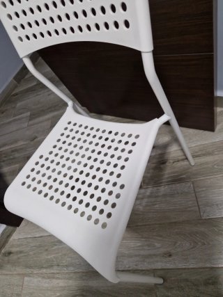 Sedia bianca IKEA