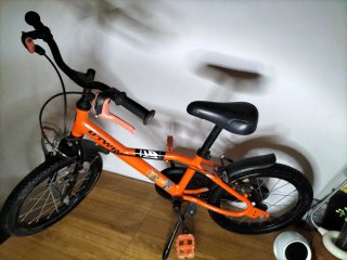 Bicicleta infantil Btwin naranja