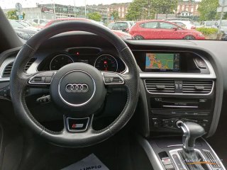 AUDI A4 AVANT SLINE 2.0 TDI QUATTRO STRONIC