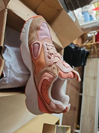 Zapatillas Bimba y Lola rosas y naranjas