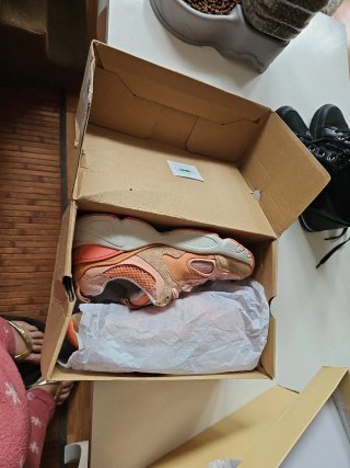 Zapatillas Bimba y Lola rosas y naranjas