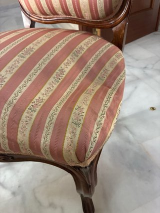 Silla estilo Isabelino madera y tela