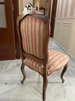 Silla estilo Isabelino madera y tela