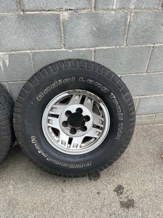Llantas Toyota HDJ 80 (5 unidades )