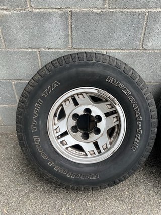 Llantas Toyota HDJ 80 (5 unidades )