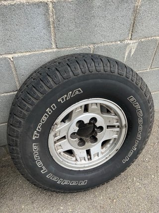 Llantas Toyota HDJ 80 (5 unidades )